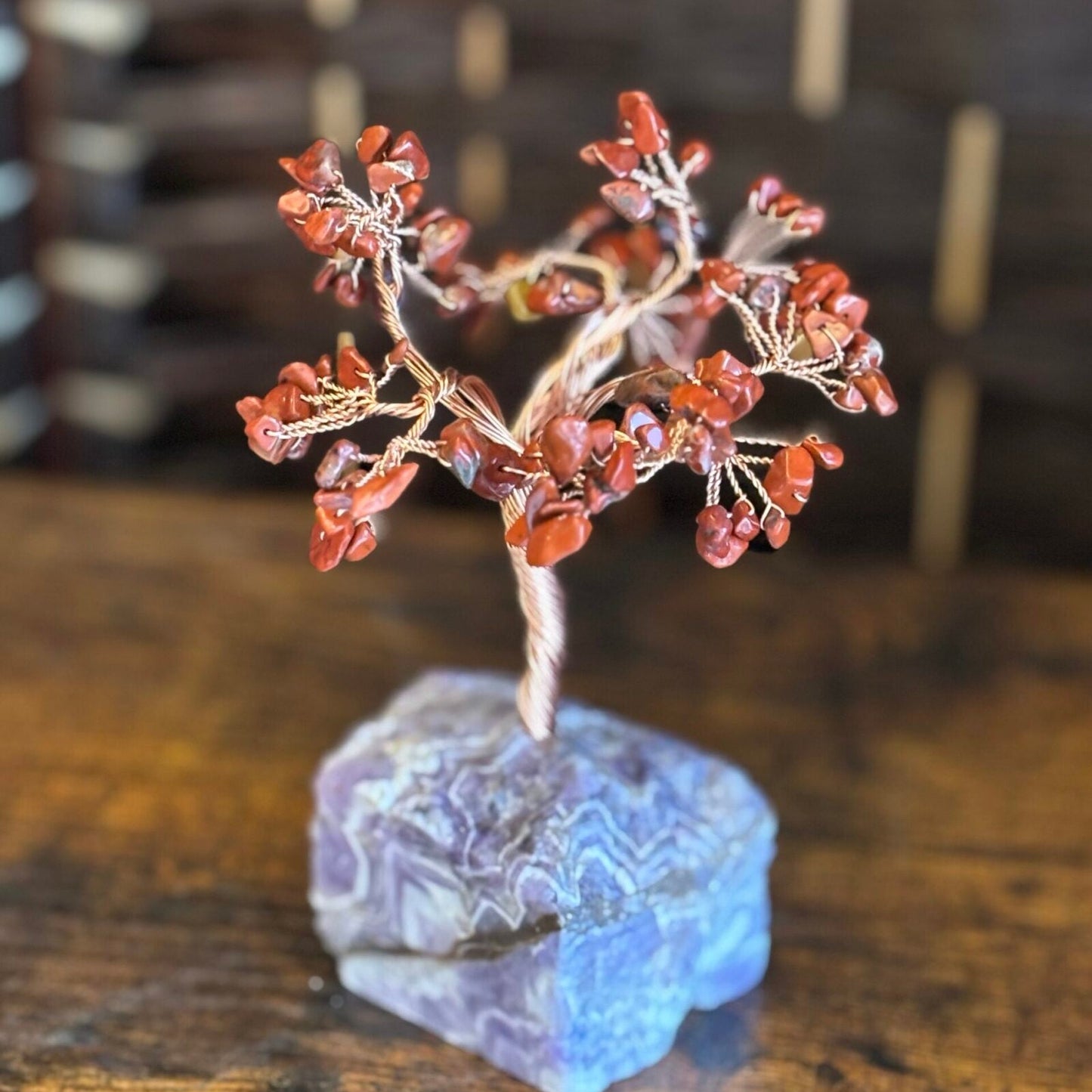 Arbre du bonheur 14 cm Jaspe Rouge Base améthyste - 2