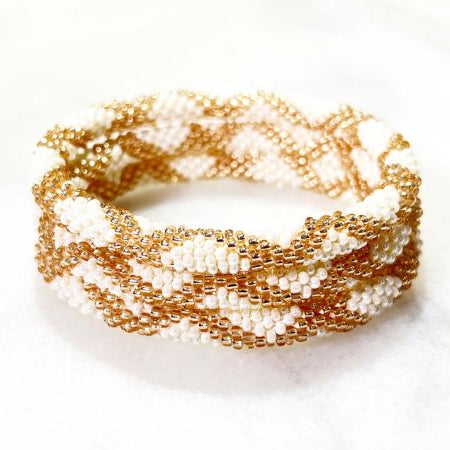Bracelet_nepalais_blanc_et_dore