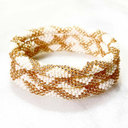 Bracelet_nepalais_blanc_et_dore