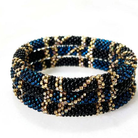 Bracelet nepalais noir bleu argent
